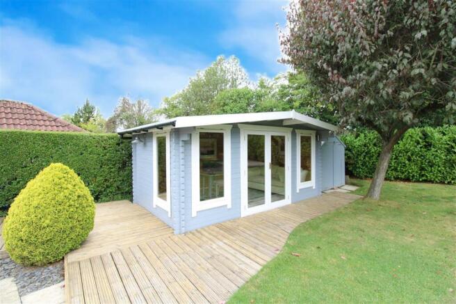 Garden Room/