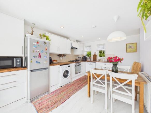 3 bed Detached for sale Image 5