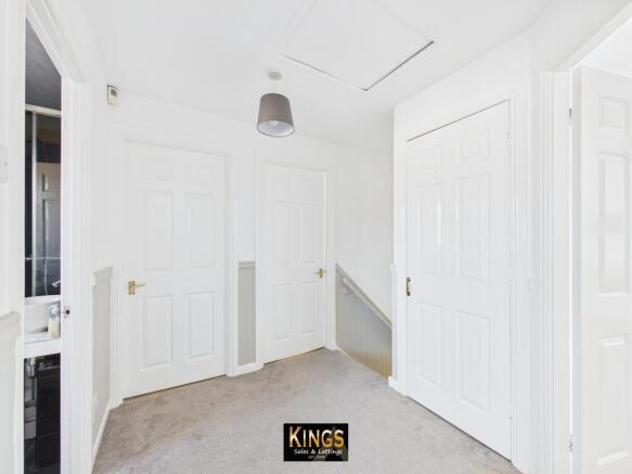 4 bed Detached for sale Image 10