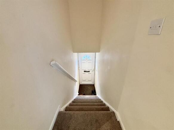 2 bed Apartment for sale Image 8