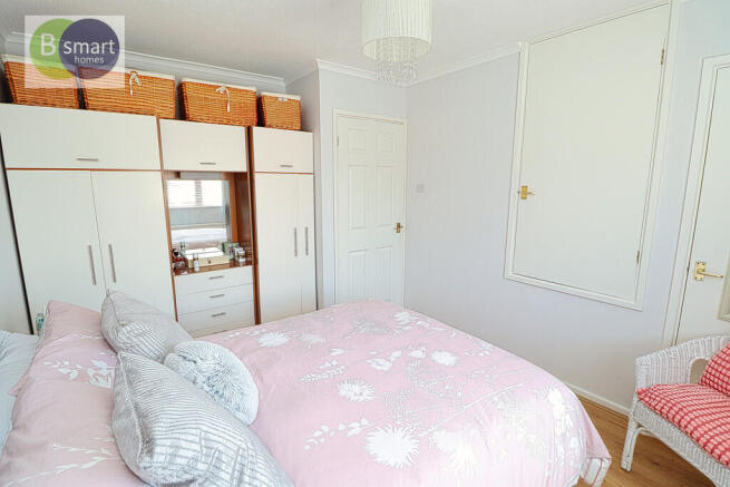 2 bed Town House for sale Image 7