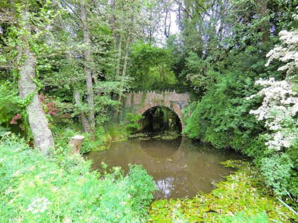 Private Bridge ov...