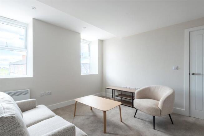1 bed Apartment to rent Image 6