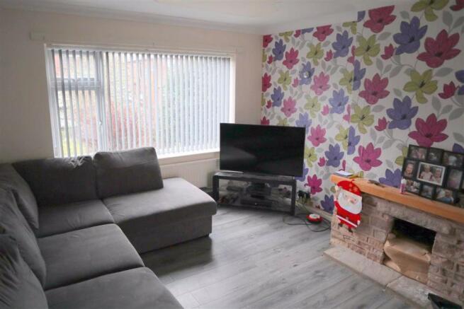 Lounge / dining room