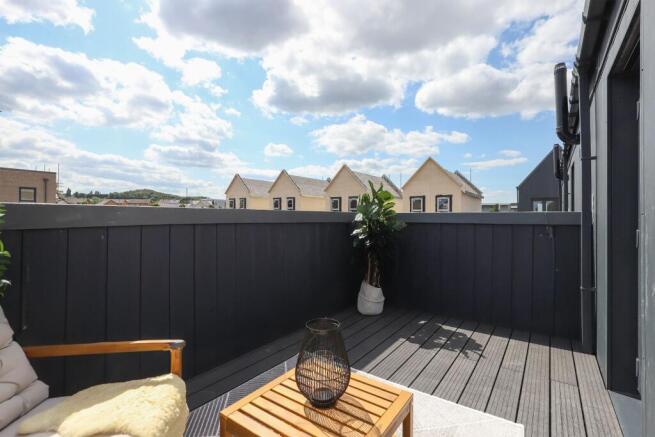 3 bed Terraced for sale Image 4