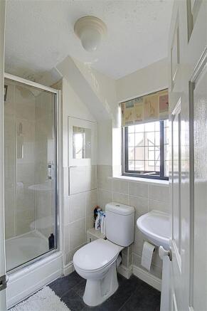 ensuite.jpg
