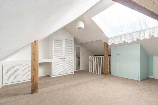 3 bed Terraced for sale Image 4