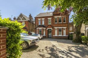 Flat 1, 32, The Avenue, Twickenham TW1 1RY