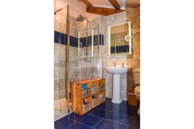 Master En-suite