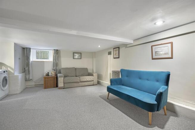 3 bed End of Terrace for sale Image 9
