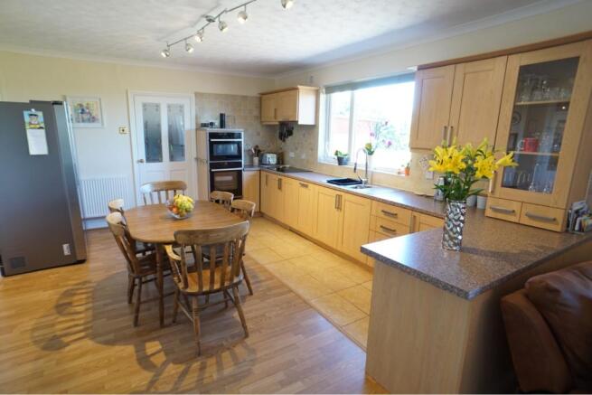 Kitchen / Diner