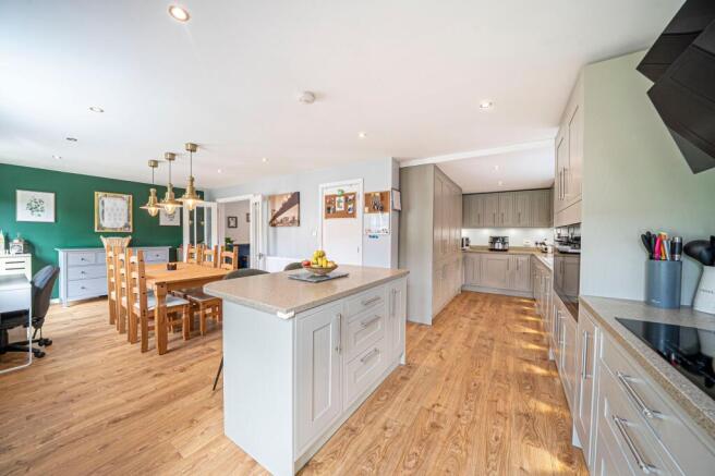 Kitchen/Dining Room