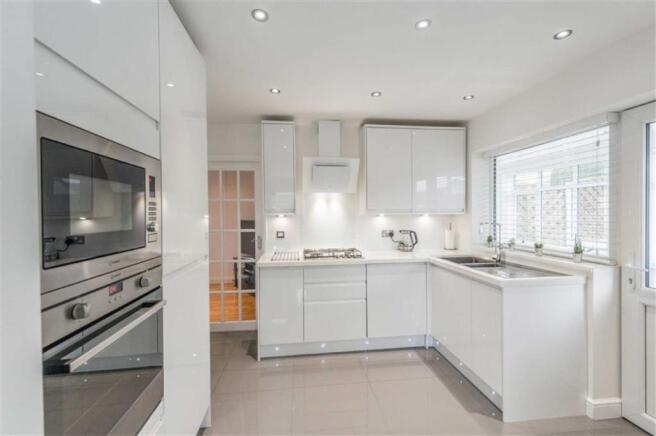 KITCHEN AREA
