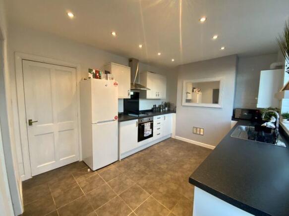Kitchen 01