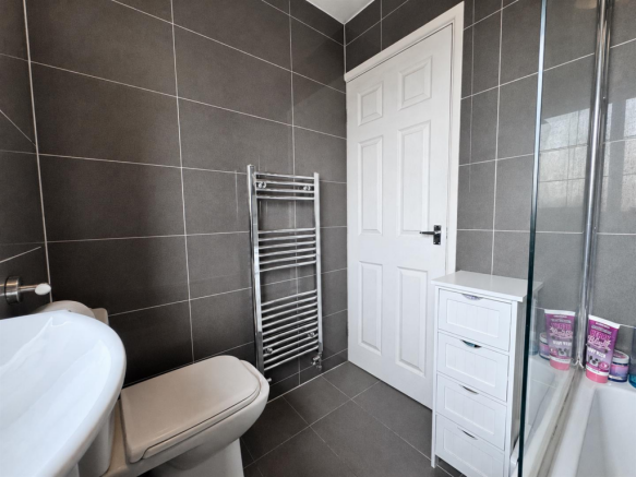 2 bed Semi-Detached for sale Image 5