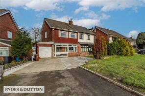 140, Broadway, Oldham OL2 5BP