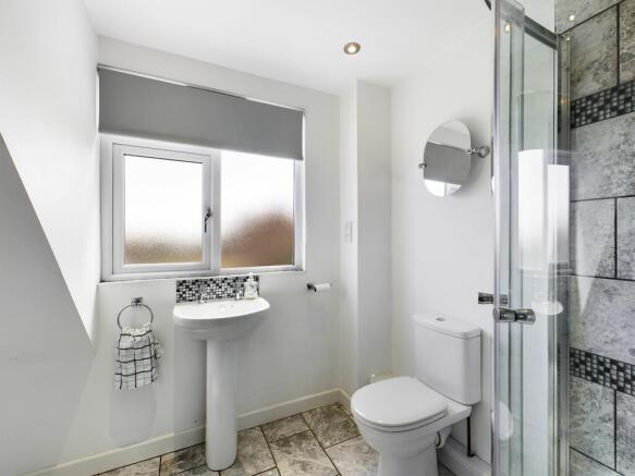 ENSUITE SHOWER ROOM