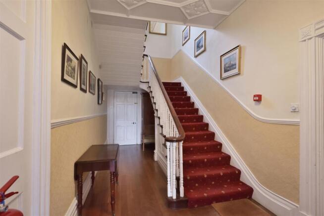 Flat 5 Putley Court Putley (21).jpg