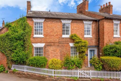 Chestnut Square, Wellesbourne