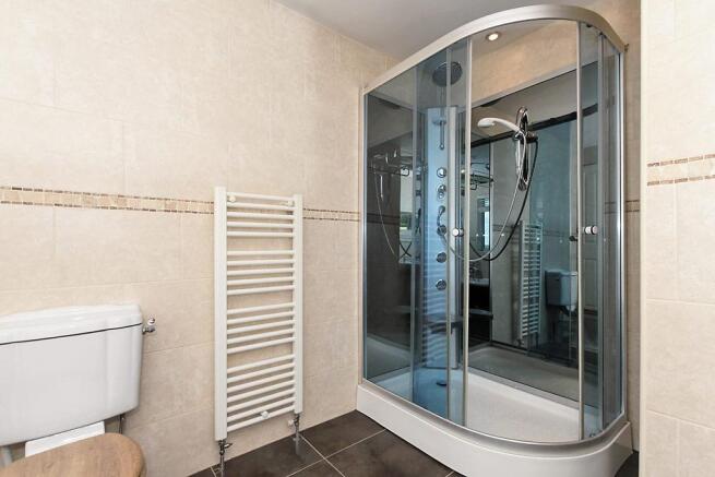 Oaks-Bathroom_2.jpg