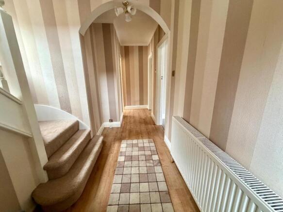 3 bed Semi-Detached for sale Image 4