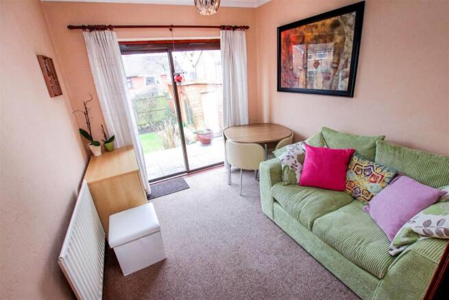 GARDEN ROOM