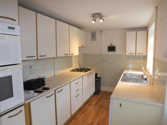 Kitchen.JPG