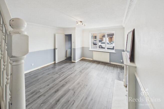 2 bed Semi-Detached for sale Image 3