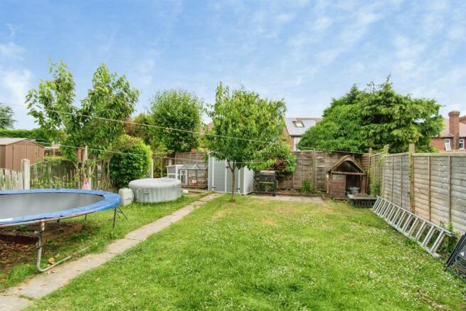 3 bed Semi-Detached for sale Image 11