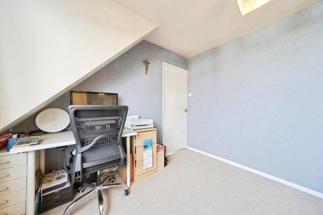 3 bed Semi-Detached for sale Image 12