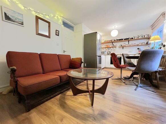 LIVING ROOM.jpeg