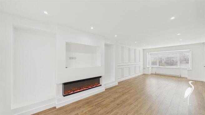 Lounge/Dining Area