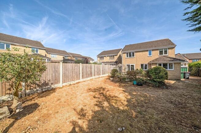 4 bed Detached for sale Image 7