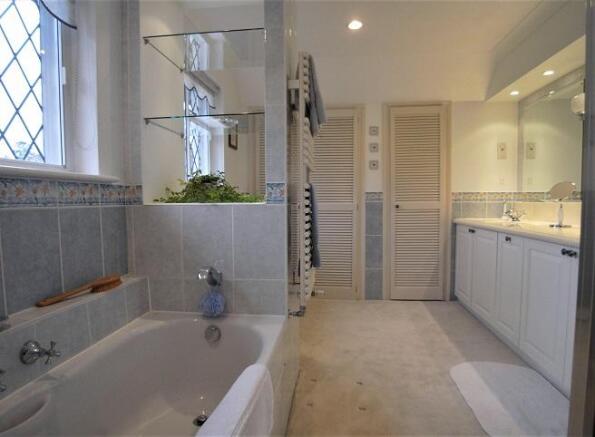 En-suite Bed 1