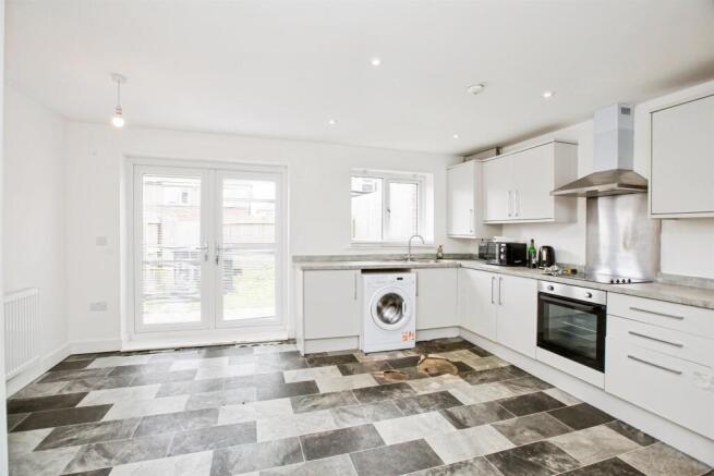 3 bed End of Terrace for sale Image 4
