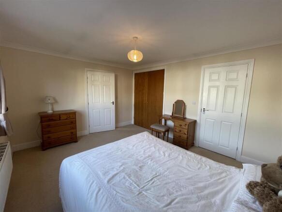 ANOTHER ROOM ASPECT