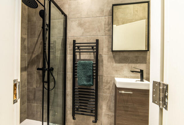 The Maze apt 5-00...