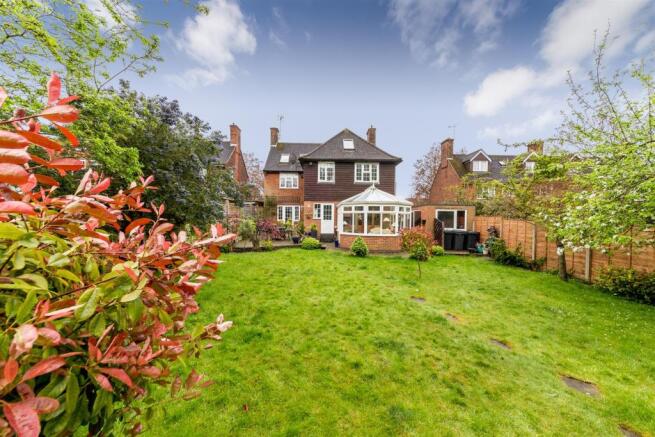 5 Bedford Road (26 o