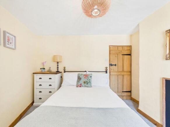 2 bed Terraced for sale Image 12