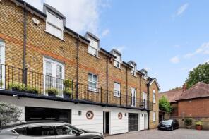 7, Ambrose Mews, London SW11 2JG