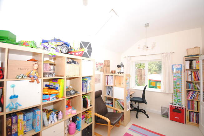Photo 6