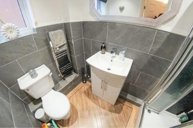Master En-suite