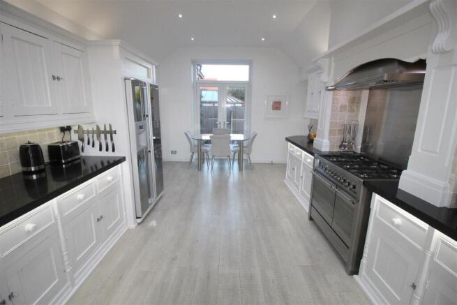 St Annes Road East, 200, kitchen (3).JPG