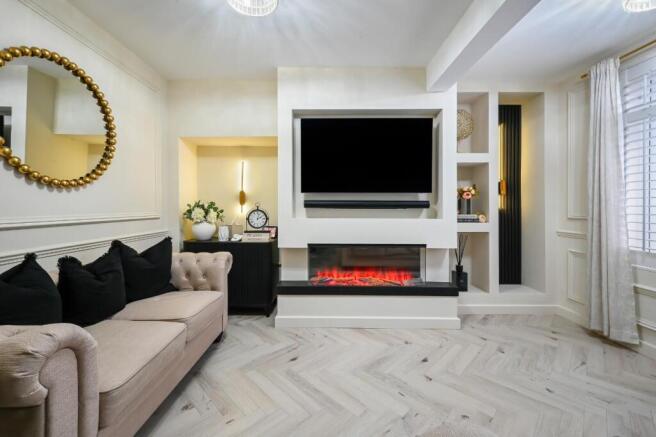 GLASTONBURY ROAD,  (10).jpg