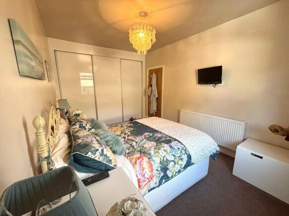 2 bed Semi-Detached Bungalow for sale Image 11