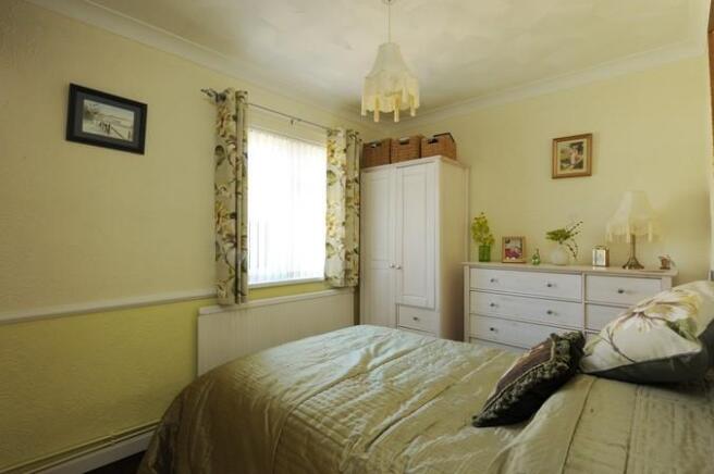 9Bed2.1.jpg