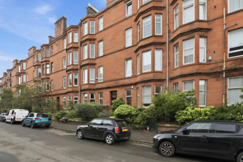 3/1, 24 Waverley Street, Shawlands, G41 2EA