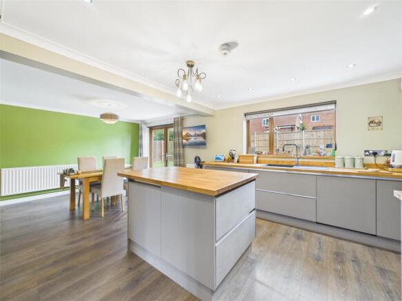 Kitchen / Diner
