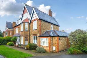 Flat 3, 27 Oakdene, St Marys Road, Long Ditton, Surbiton KT6 5EU