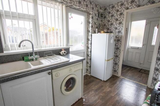 Thorpehall Road, Edenthorpe, Doncaster, DN3 photo 5